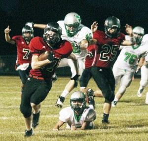 Photo by Keith Stewart SOV’s Jake Eaton takes off for the end zone Friday night. The sophomore running back recorded 124 yards rushing on just seven carries, averaging over 17 yards per carry.