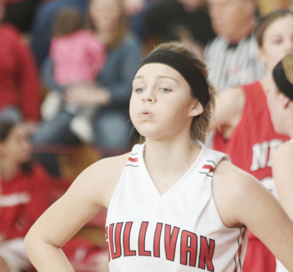 Photo by Keith Stewart Sullivan's Emily Neuhauser catches her breath Saturday. Neoga's fast-paced transition game had Sullivan scampering for a solution early on.