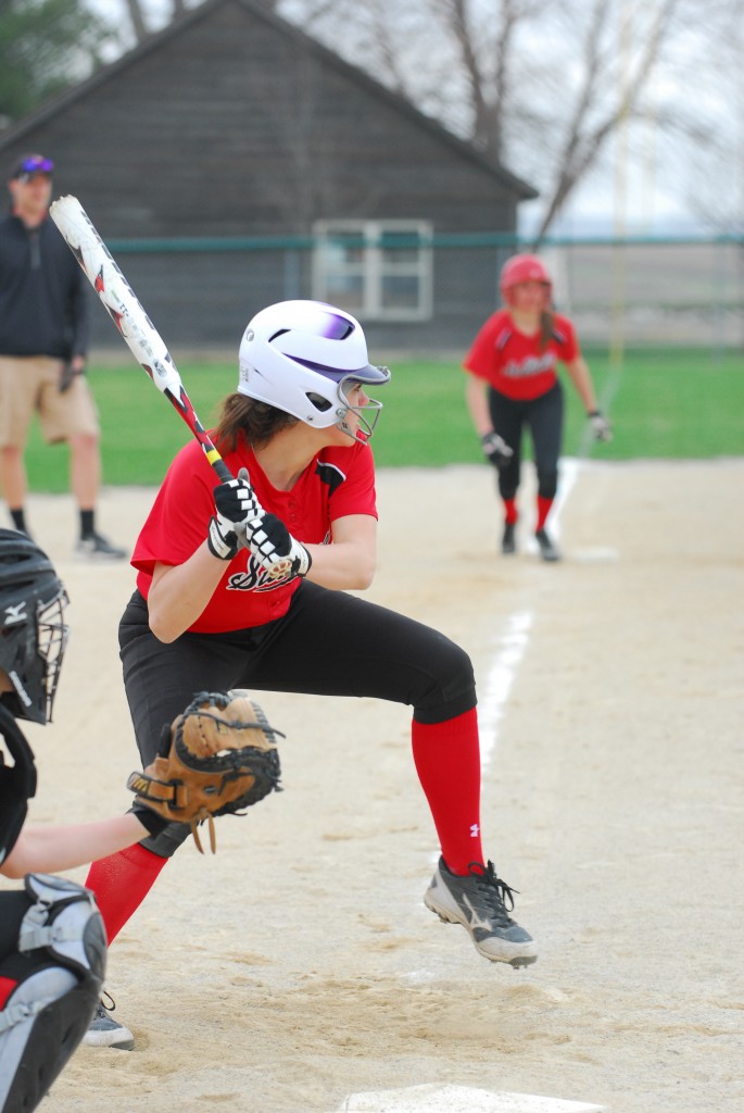 Photo by RR Best Sullivan’s Kailyn Boyer gets ready to take a swing during Monday afternoon’s contest against Neoga.