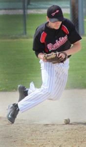 Photo by RR Best Jacob Piper prepares to field a ball Saturday morning.