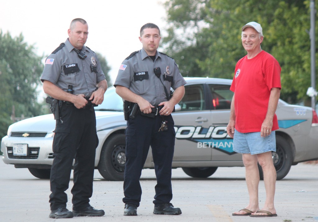 Photo by RR Best Pictured are Bethany’s two newest police officers Thomas Lehew (left), and Joshua Ekiss (middle) along with Bethany Mayor Bill Ashley.