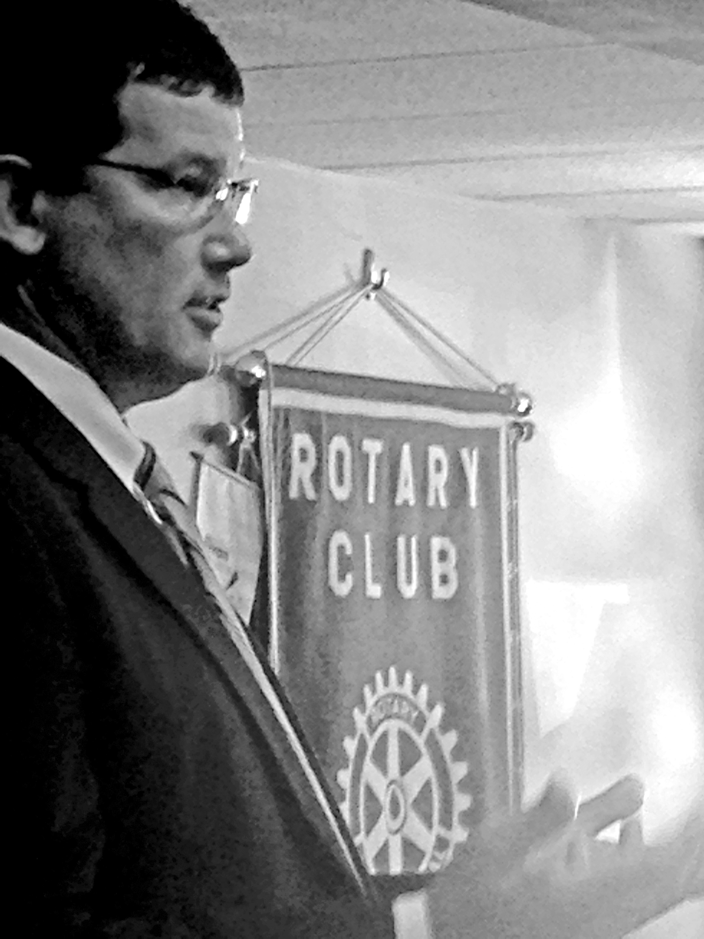 Photo by Nick Fiala Eastern Illinois University Athletic Director Tom Michael explains his leadership style to Sullivan Rotarians during a recent meeting at TNT Pizzeria. 