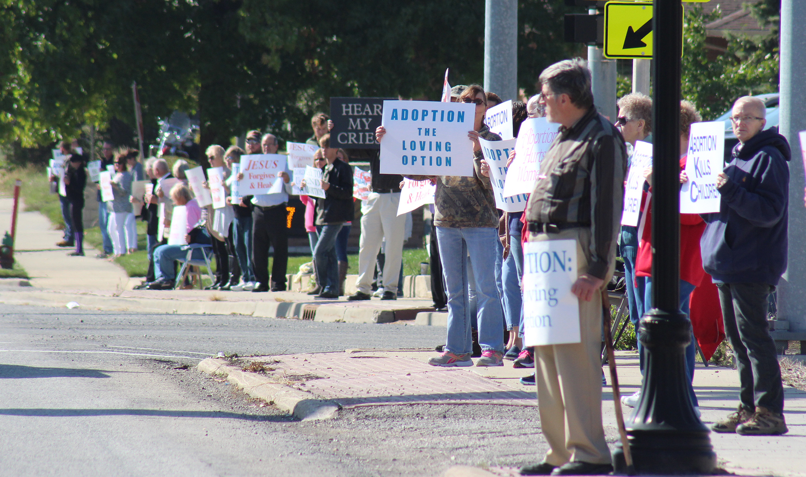 Photo by RR Best Life Chain of Sullivan Life Chain of Sullivan gathered at the corner of Harrison and Jackson streets for a prayer vigil from 2-3 p.m. Sunday, October 4. Participating in National Life Chain Sunday, local residents displayed Right to Life signs during the peaceful prayer vigil.