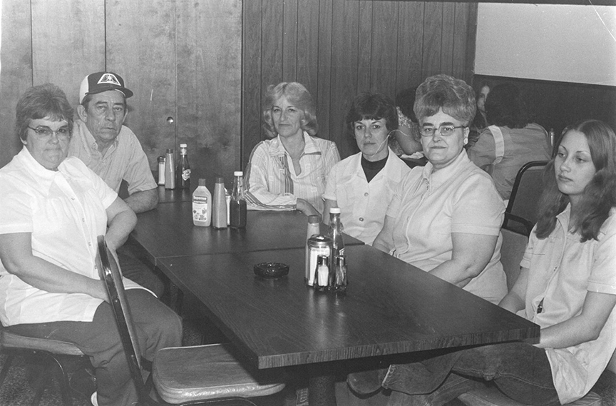 Pictured above are Janet & Joe Dudley, Dottie Utsler, Deloris Pippin, Jean Cruse and Connie Bates at The Bethany Cafe. The year that this photo was taken is unknown. Please submit photos to the News Progress for future consideration. Originals will be saved for return or forwarded to Moultrie County Historical Society. If you have any other information, please contact the Moultrie County Historical Society at 217-728- 4085.