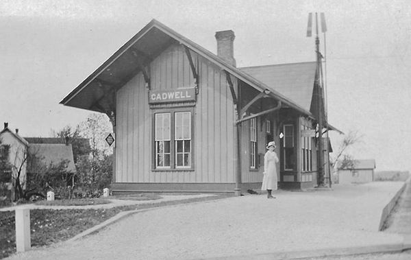 Pictured above is The Cadwell Depot circa 1915. The identity of the woman in the photo is unknown. Please submit photos to the News Progress for future consideration. Originals will be saved for return or forwarded to Moultrie County Historical Society. If you have any other information, please contact the Moultrie County Historical Society at 217-728- 4085.