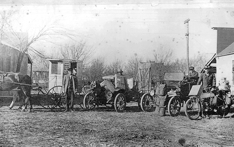 Pictured above is Christmas rush for the rural free delivery in 1915. Please submit photos to the News Progress for future consideration. Originals will be saved for return or forwarded to Moultrie County Historical Society. If you have any other information, please contact the Moultrie County Historical Society at 217-728- 4085.