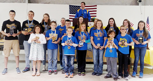 Photo by Jason Smith Blue Dophins Celebrate. Front Row: Alivia Melvin, Max Kersten, Matthew Wesselman, Mason Booker, Madalyn Booker, Zoe Johnson, Johnathan Iacobazzi, Tucker Kull. Back Row: Brodie Goss, Tyler Homann, Anna Wooters, Gabrielle Spain, Natalie Drury, Calista Clark, Jessica Renfro, Natalie Turnbaugh, Sofia Nuzzo. 