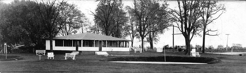 Pictured above is the Sullivan Country Club in 1928. Please submit photos to the News Progress for future consideration. Originals will be saved for return or forwarded to Moultrie County Historical Society. If you have any other information, please contact the Moultrie County Historical Society at 217-728- 4085.