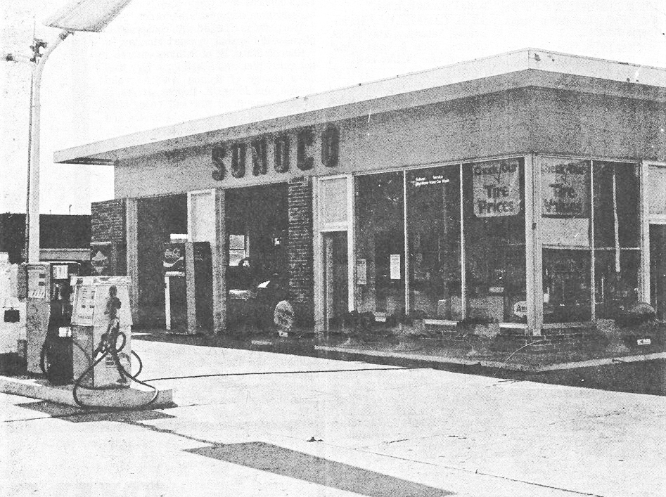 Pictured here is Sullivan Sunoco Service in May 1976. This building, owned by Derald Dinger, was located at 111 W. Jackson St. in Sullivan. Please submit photos to the News Progress for future consideration. Originals will be saved for return or forwarded to Moultrie County Historical Society. If you have any other information, please contact the Moultrie County Historical Society at 217-728- 4085.