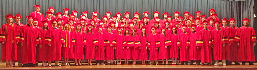 Photo by Darian Hays Pictured above is ALAH’s 2016 graduating class.