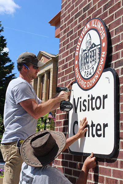 Photo by Mike Brothers New Visitors Center Sullivan Chamber and Economic Development and The Little Theatre are cooperating to move the Sullivan visitor and welcome center to the Little Theatre where office hours will be more accommodating.