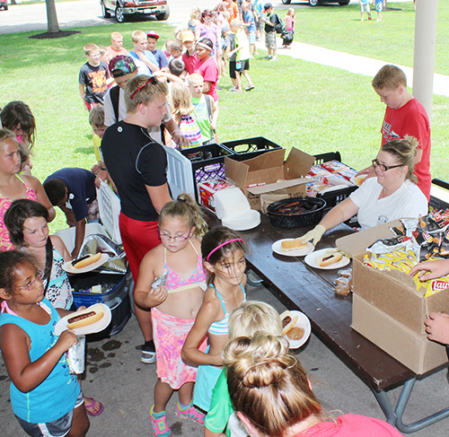 hot dogs for 100 kids