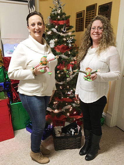 Photo by Ellen Ferrera Chamber of Commerce executive director Laurrie Minor pictured with new intern Melinda Calhoun-Hurt.