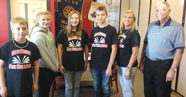 Photo by Mike Brothers One Book One Sullivan representatives from Sullivan Middle School attended the program funding Rotary Club Oct 11.  Pictured from left: Wesley Standerfer, Caprice Smith, Carley Towle, Brett Johnson, coordinator Rikki Ray and Rotary president Dave Cole.